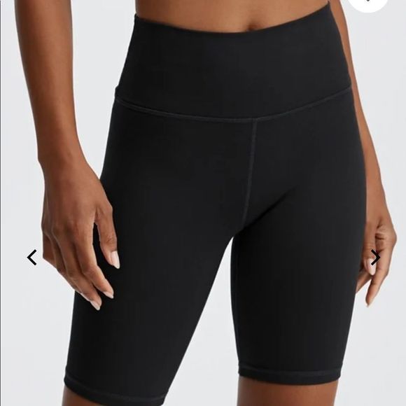 NWT FABLETICS Ace 2-Piece Outfit - Picture 6 of 6
